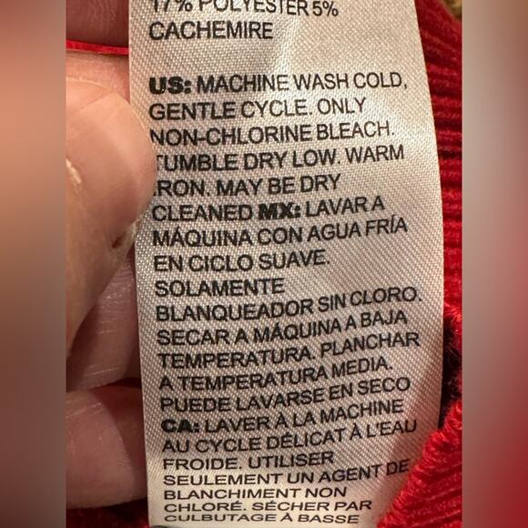 Chico’s Size 2 (Medium) Sleeveless Turtleneck Sweater with Ribbed Sides - Picture 4 of 5